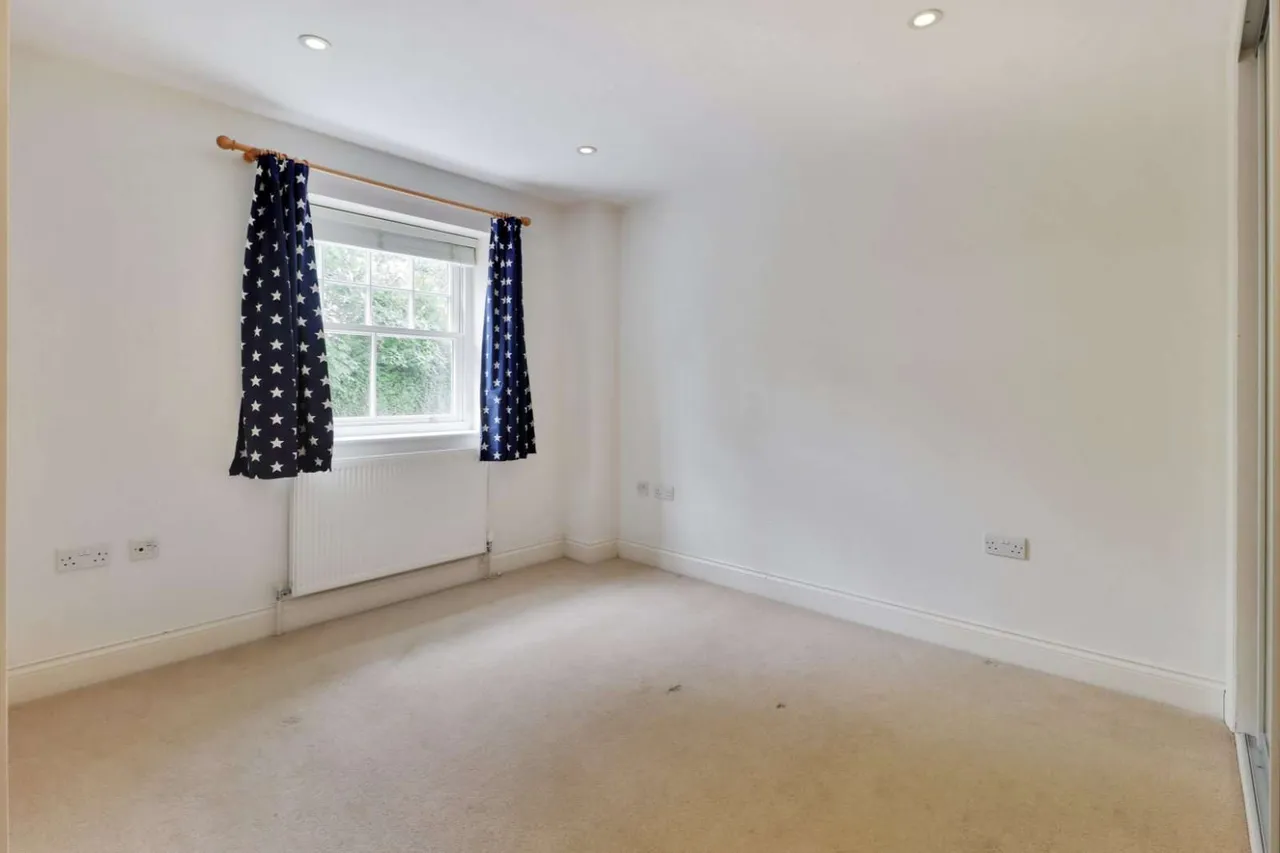 Oak Tree Close, Sevenoaks, TN13, photo 10