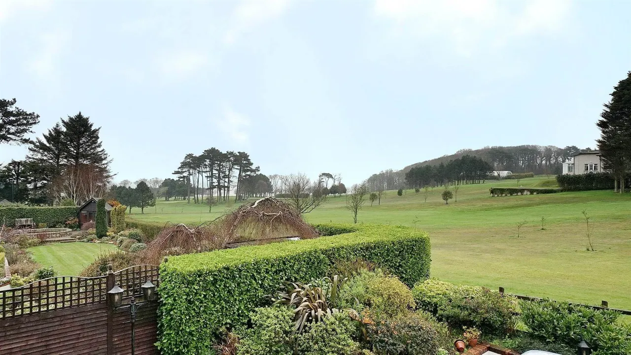 Church Road, Helens Bay, BT19, photo 25