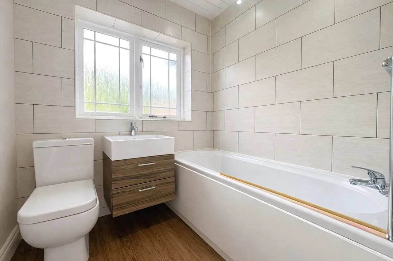 Carlton Place, STOCKPORT, Cheshire, SK7, photo 9