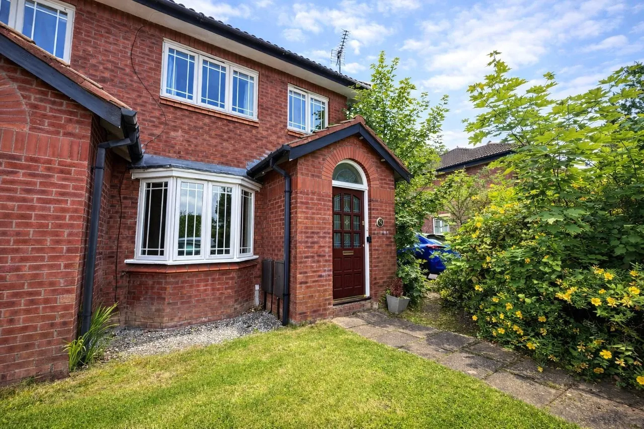 3 bed house for sale — Carlton Place, STOCKPORT, Cheshire, SK7
