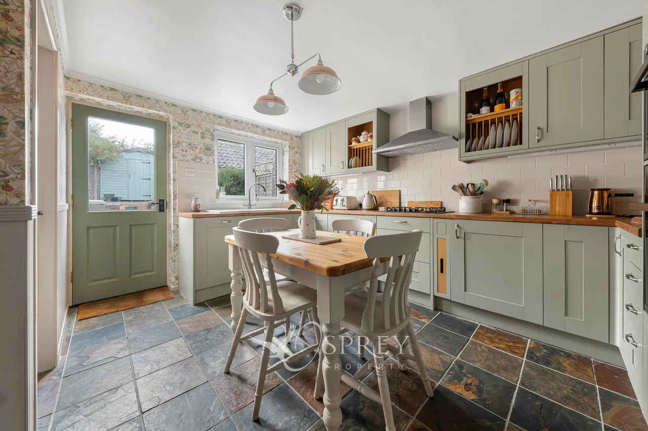 Benefield Road, Oundle, PE8, photo 5