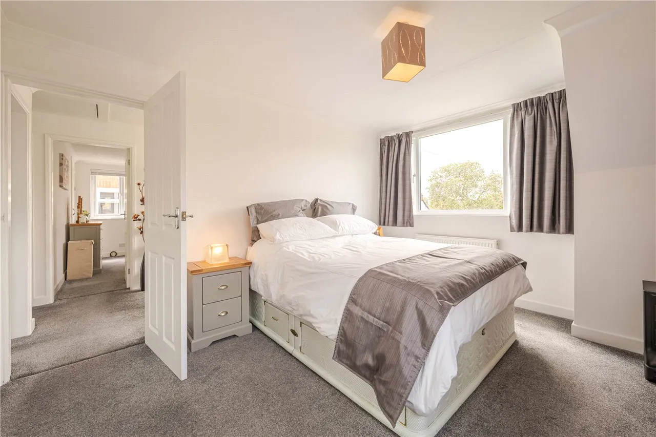 Kineton Road, Gaydon, Warwick, Warwickshire, CV35, photo 9