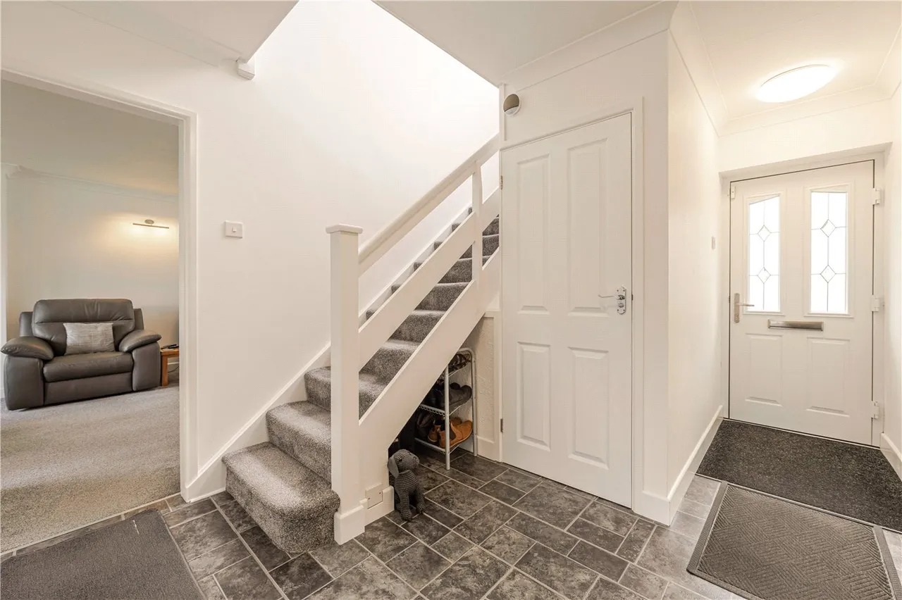 Kineton Road, Gaydon, Warwick, Warwickshire, CV35, photo 4