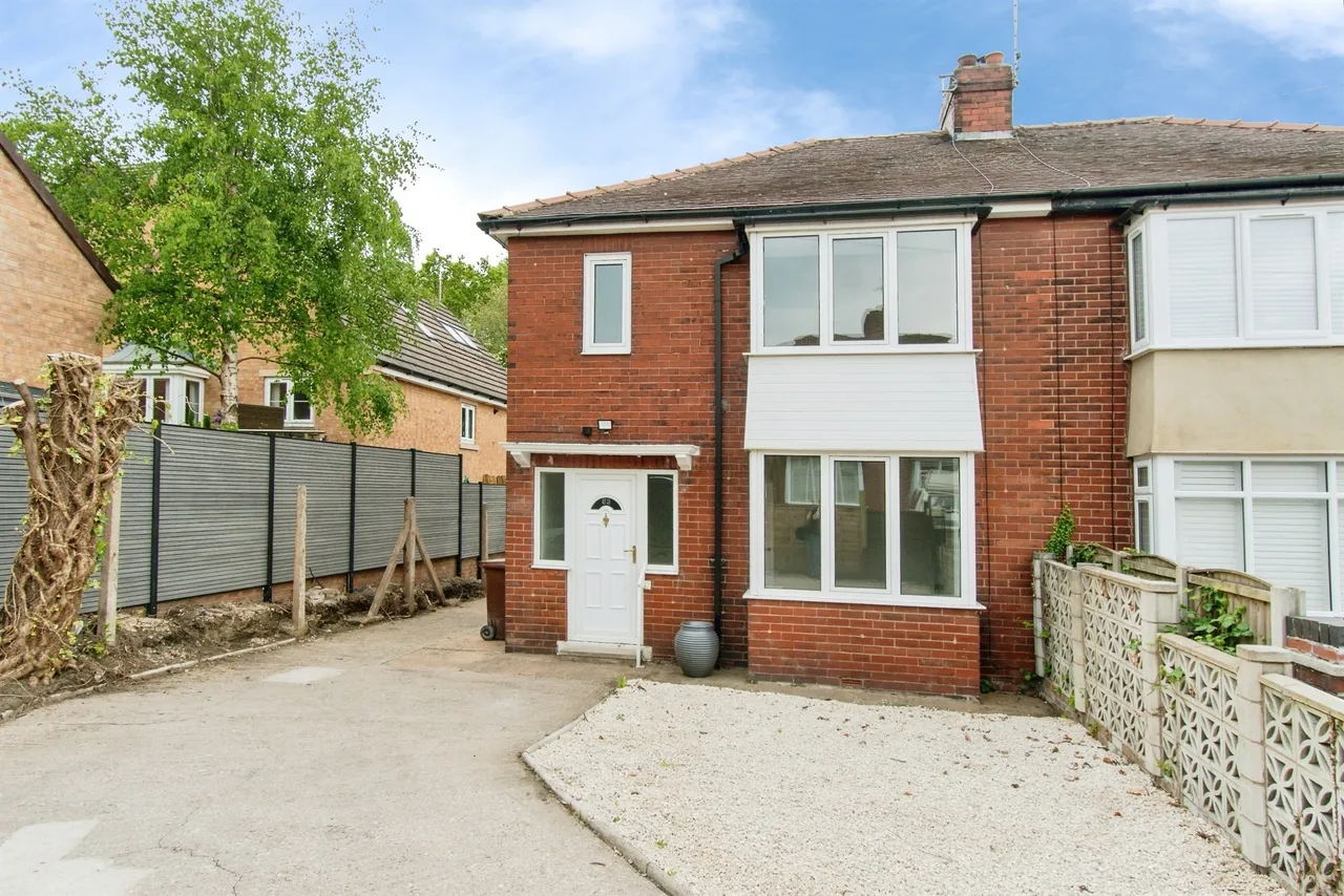 3 bed house for sale — Barnsdale Estate, Castleford