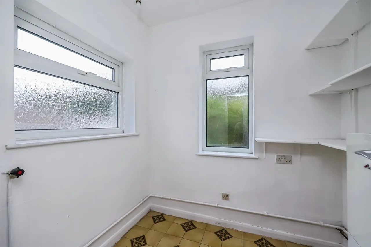 Howitt Street, Heanor, DE75, photo 11