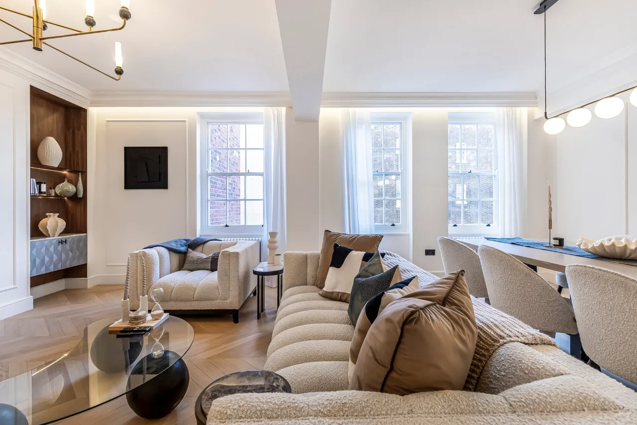 Portman Square, Marylebone, W1H, photo 13