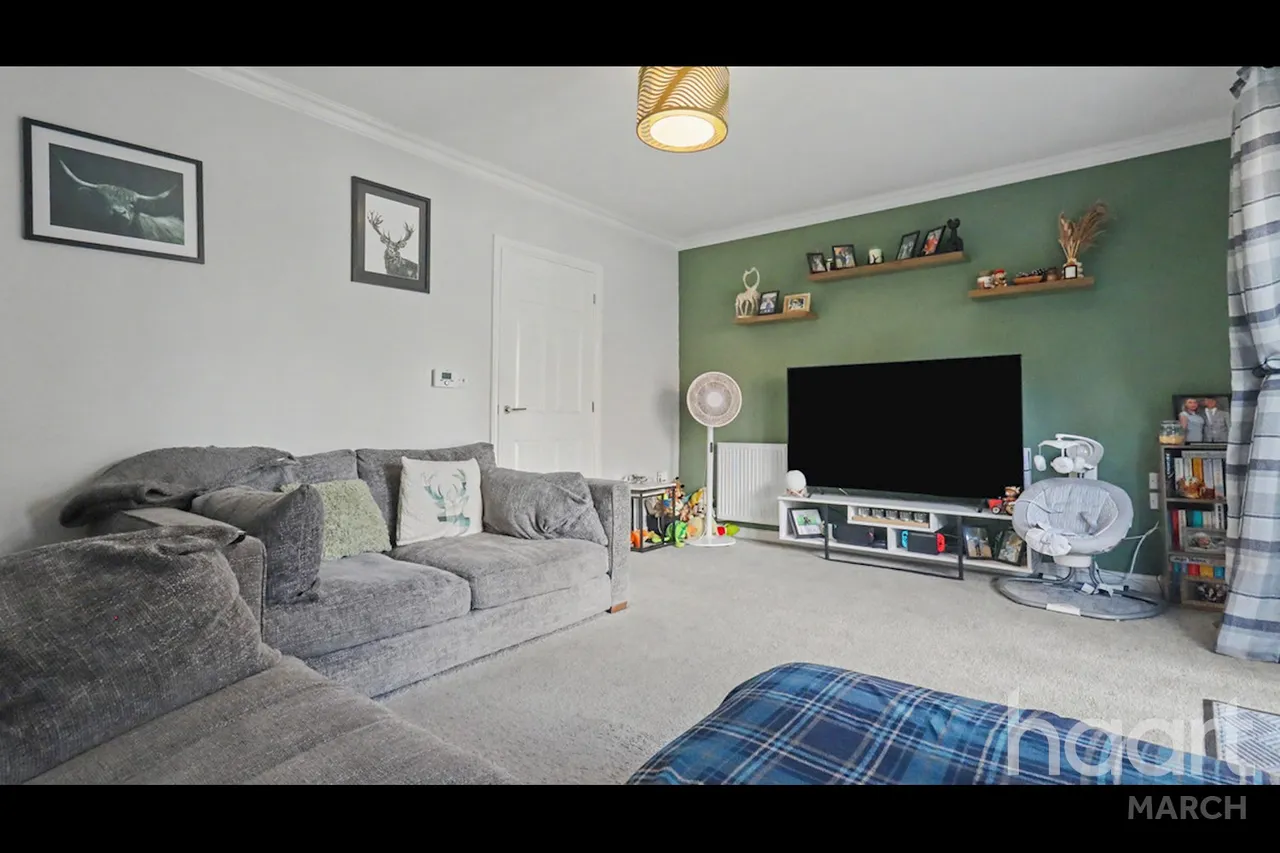 Lily Avenue, Wimblington, PE15, photo 2