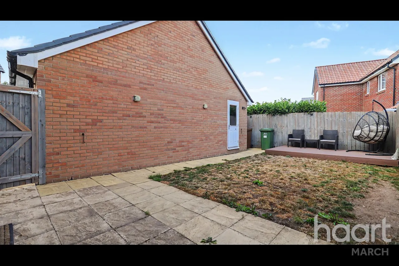 Lily Avenue, Wimblington, PE15, photo 6