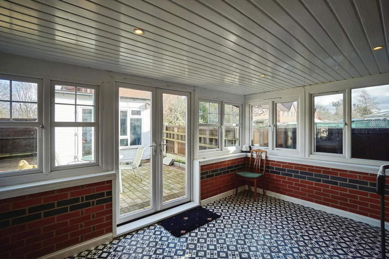 Cox Road, Coseley, WV14, photo 3