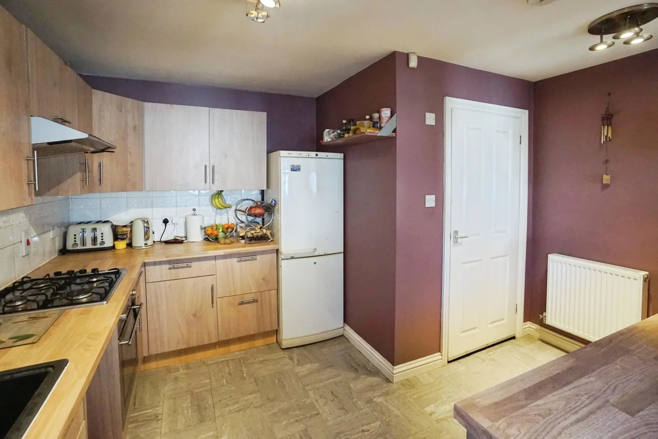 Cox Road, Coseley, WV14, photo 8