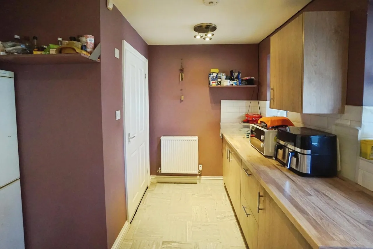 Cox Road, Coseley, WV14, photo 10