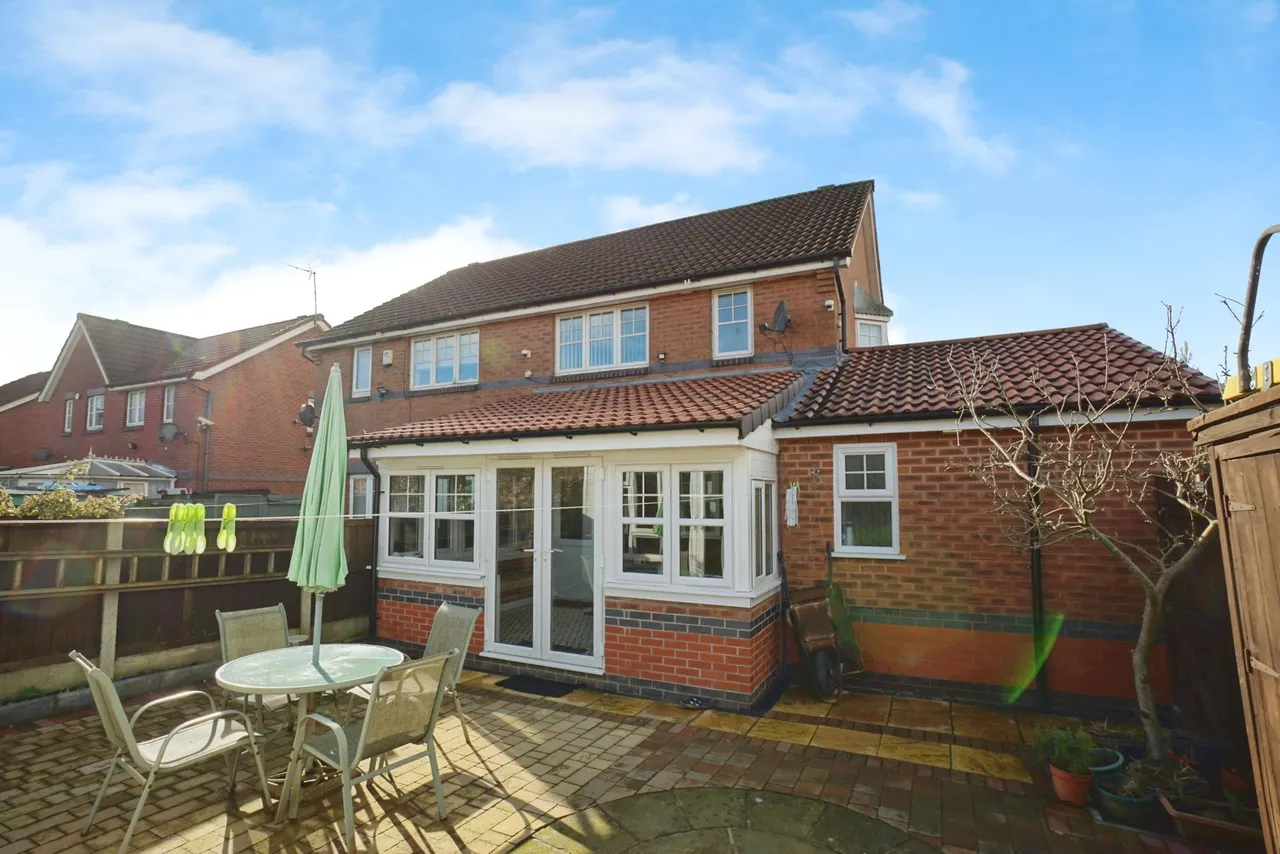 Cox Road, Coseley, WV14, photo 4