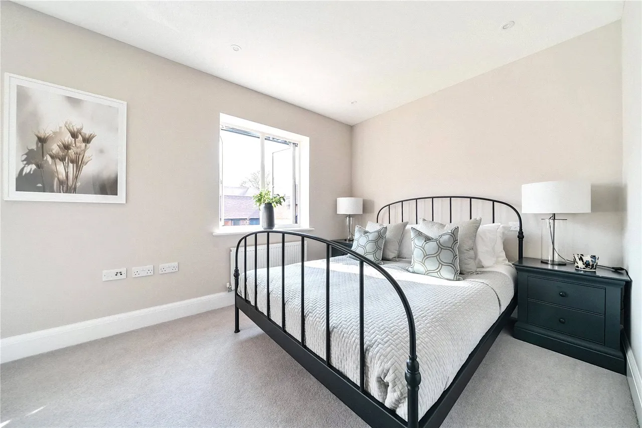 Brookwood Road, Petersfield, GU31, photo 5