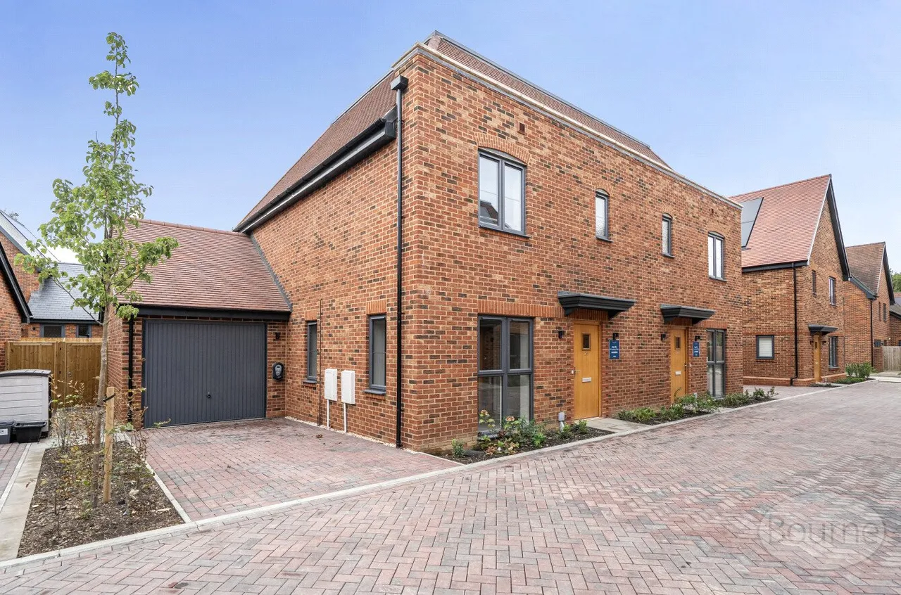 3 bed house for sale, Brookwood Road, Petersfield, GU31