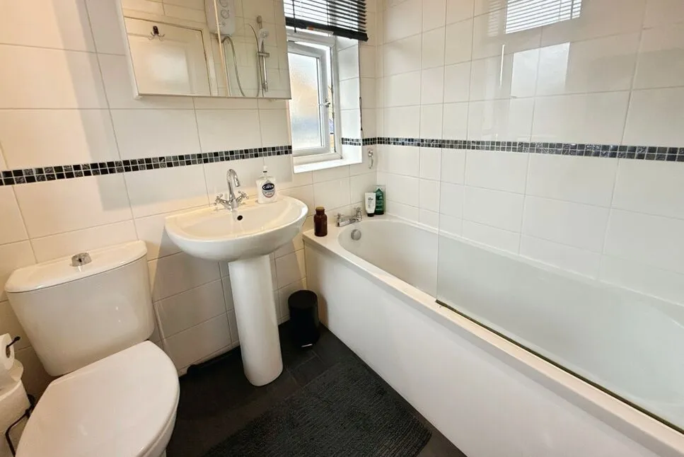 Ellesmere Street, Swinton, M27, photo 15