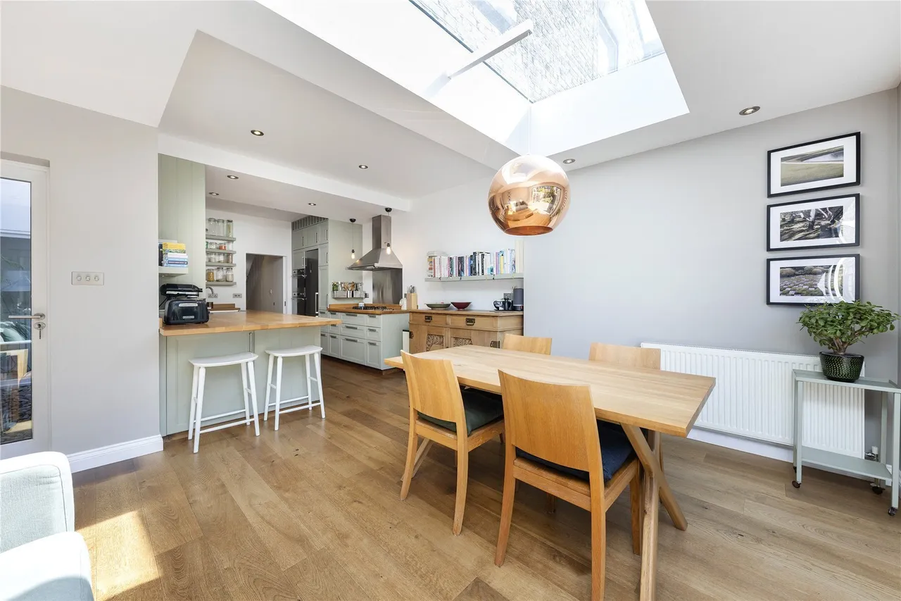 Clonmore Street, Southfields, London, SW18, photo 3