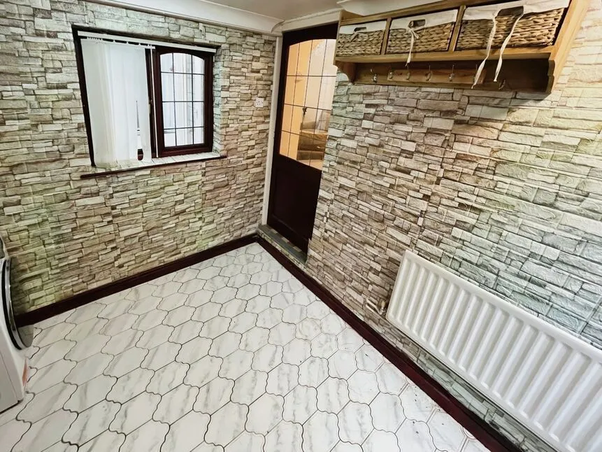 Clayton Road, Newcastle, ST5, photo 5