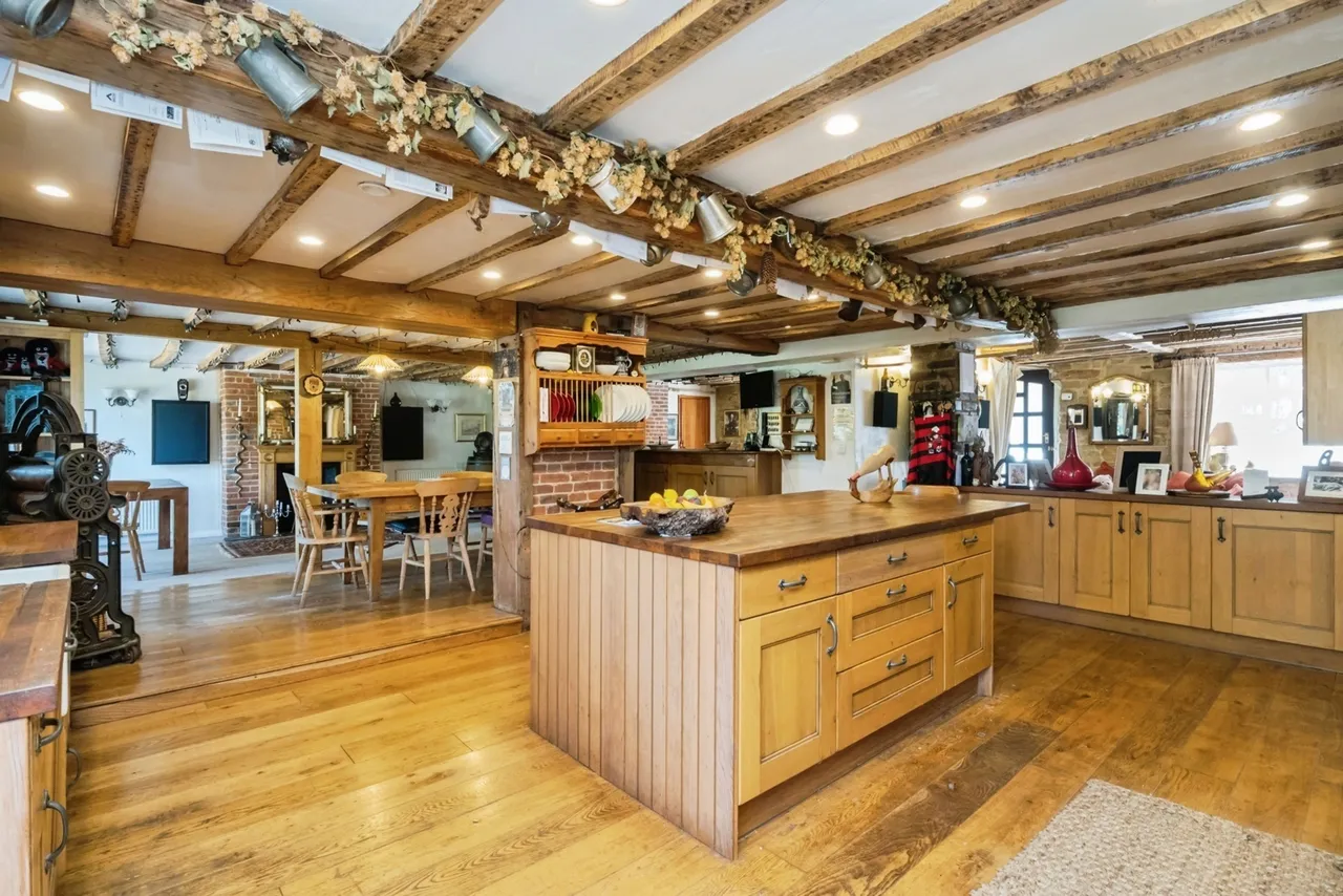 Brightling, Robertsbridge, TN32, photo 22