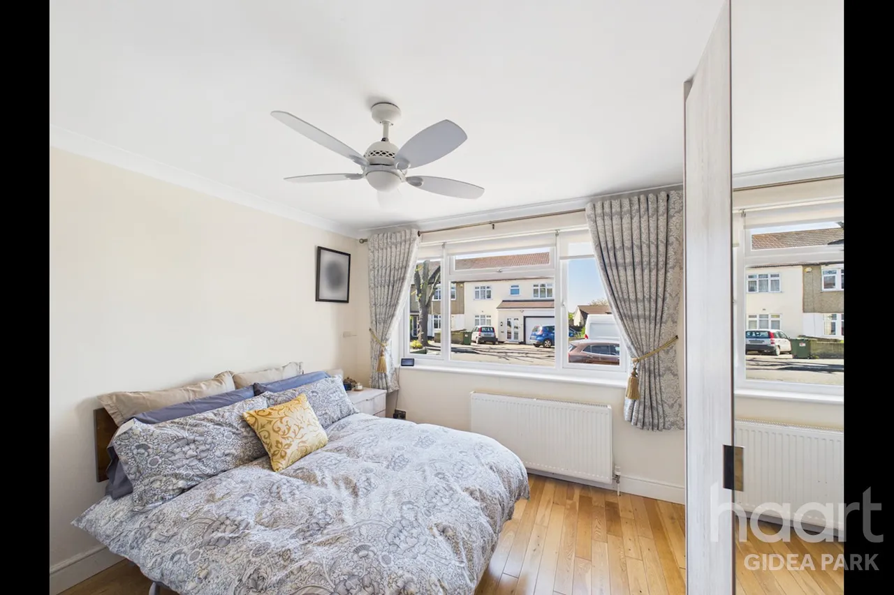 Purbeck Road, Hornchurch, RM11, photo 10