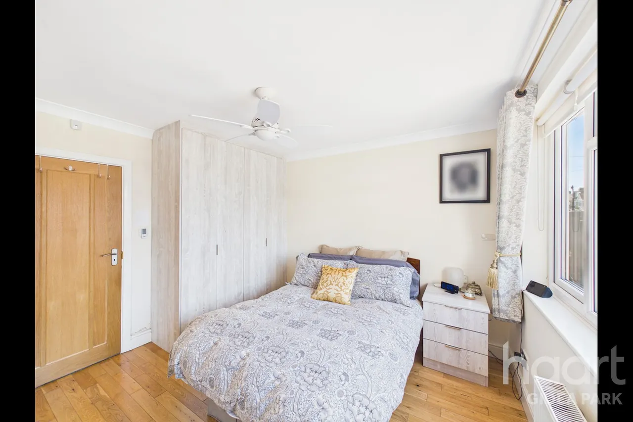 Purbeck Road, Hornchurch, RM11, photo 12