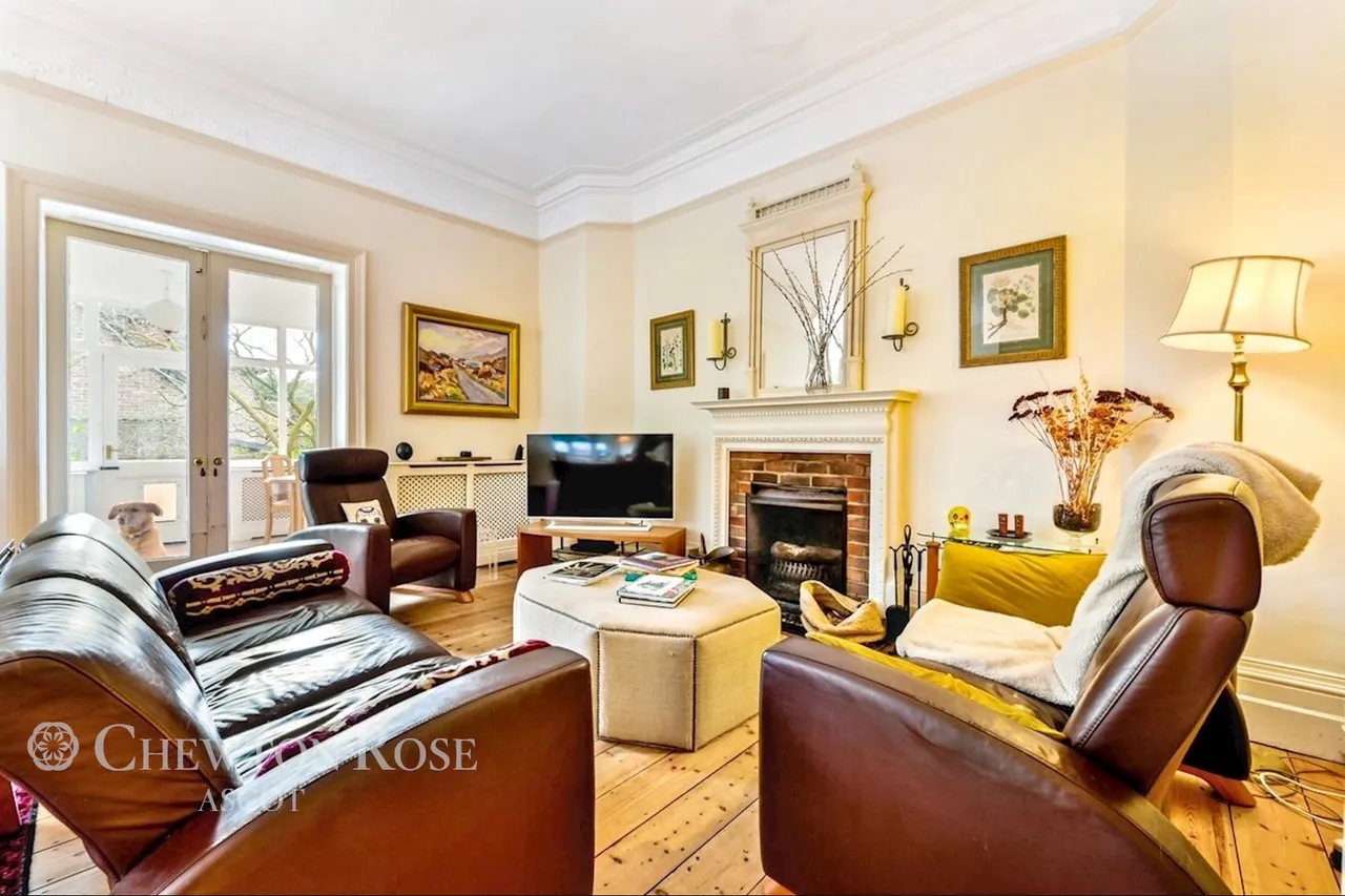 Burleigh Road, Ascot, photo 4