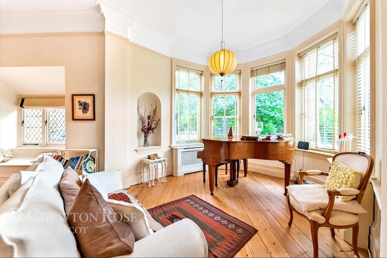 Burleigh Road, Ascot, photo 3