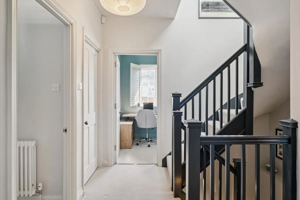 Ellerton Road, London, SW18, photo 25