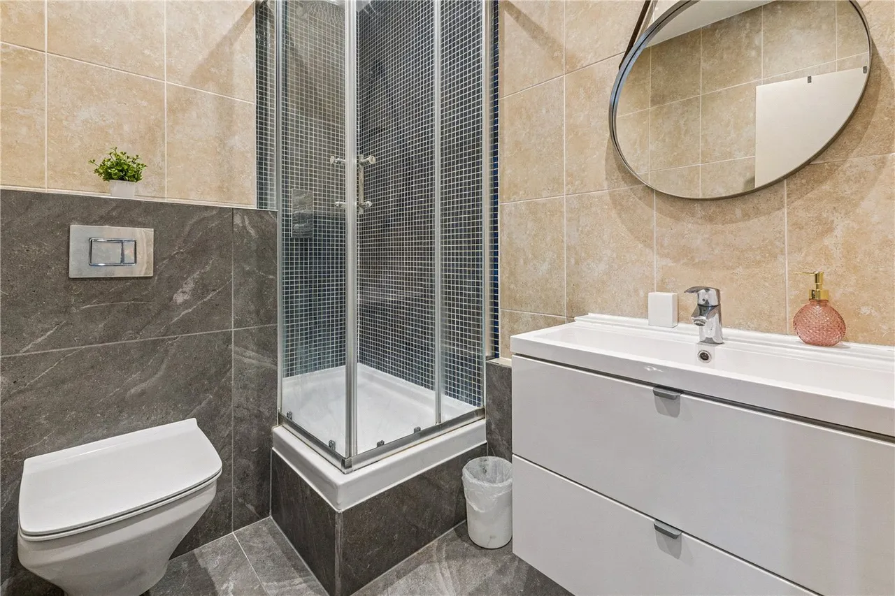 Queens Court, Queensway, W2, photo 6