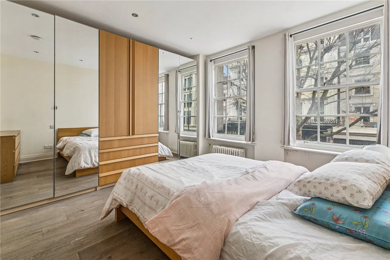 Queens Court, Queensway, W2, photo 5