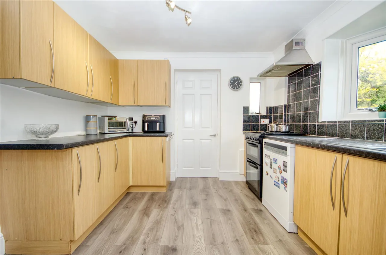 Midlands Estate, West End, Southampton, SO30 3AD, photo 6