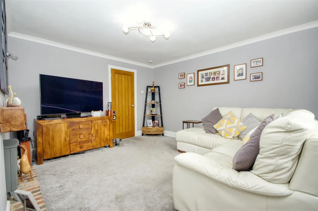 Midlands Estate, West End, Southampton, SO30 3AD, photo 3