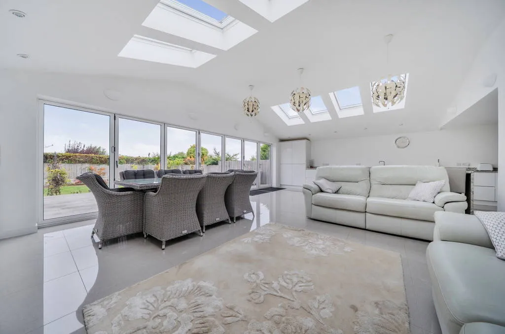 Wordsworth Road, Shakespeare Gardens, Rugby, Warwickshire, CV22 6HY, photo 5