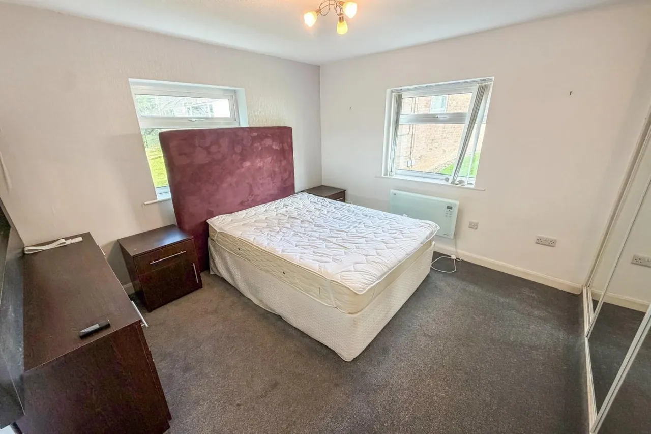 Park View Court, Roundhay, LS8, photo 5