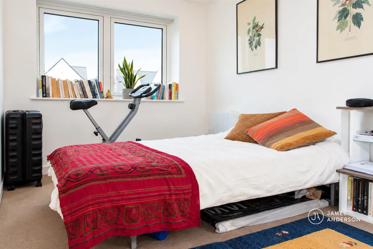 Roehampton Lane, London, SW15, photo 8