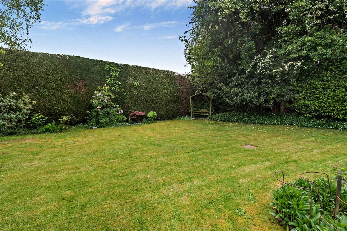 Andover Road, Newbury, RG14, photo 26