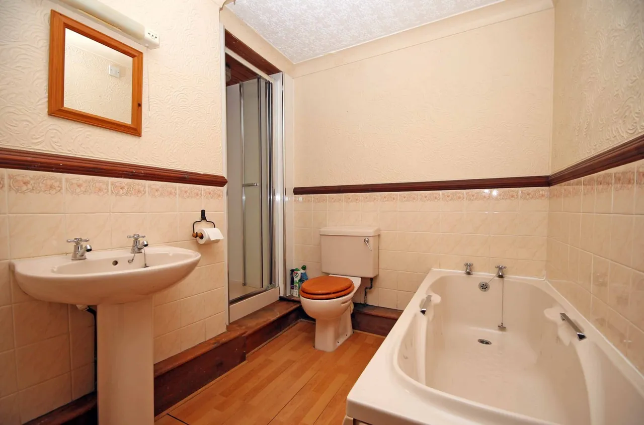 Brynffynnon, Y Felinheli, LL56, photo 10