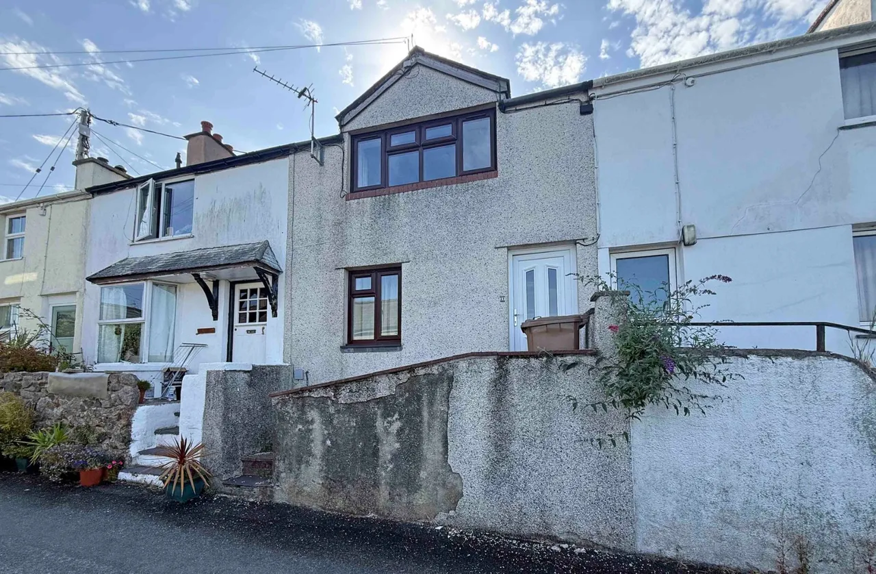 2 bed house for sale, Brynffynnon, Y Felinheli, LL56