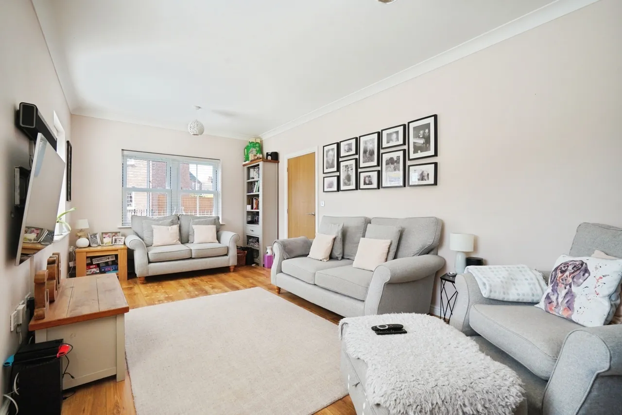 Magnolia Close, Tutbury, DE13, photo 6