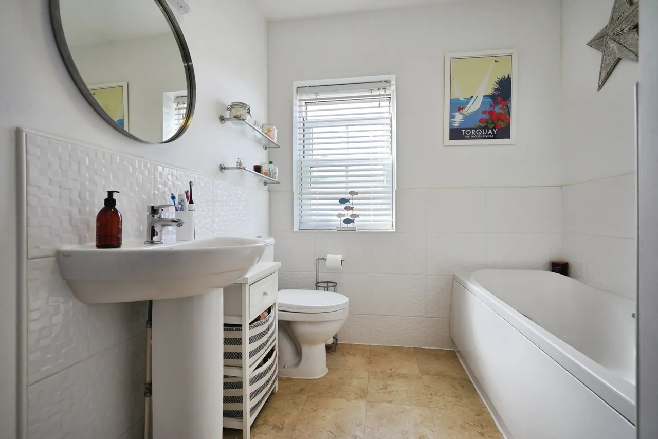 Magnolia Close, Tutbury, DE13, photo 14