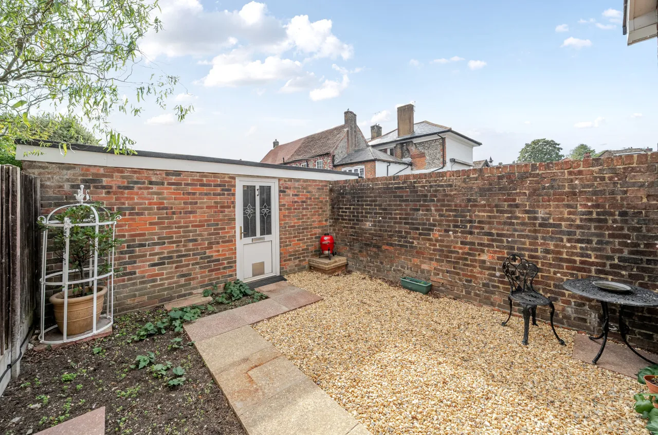Horsham Road, Findon, BN14, photo 16