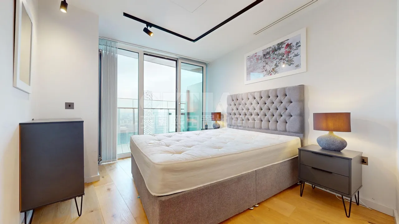 Arena Tower, Crossharbour Plaza, E14, photo 8