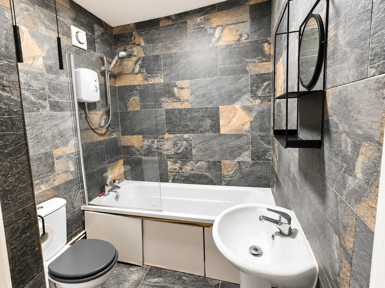 Lyde Green, Halesowen, B63, photo 6