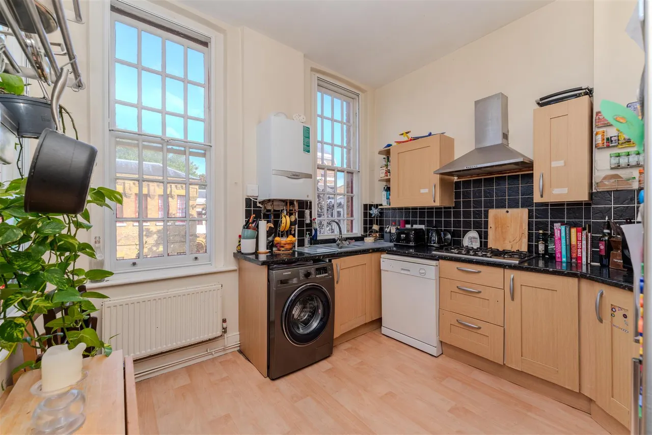 West Park Road, Southall, photo 5