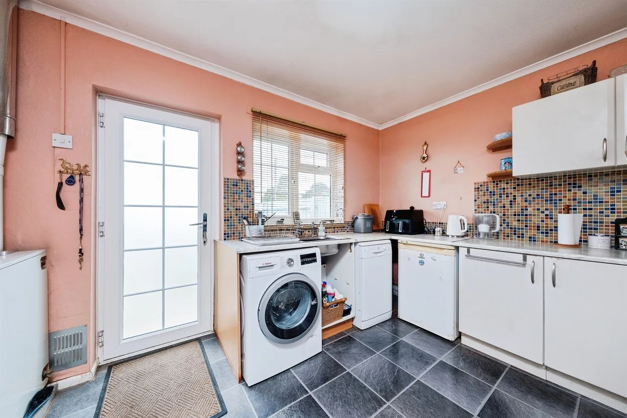 Bicester Road, Twyford, MK18, photo 6