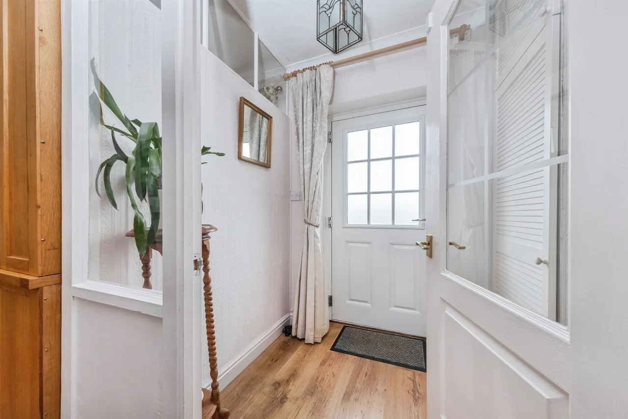 Bicester Road, Twyford, MK18, photo 9