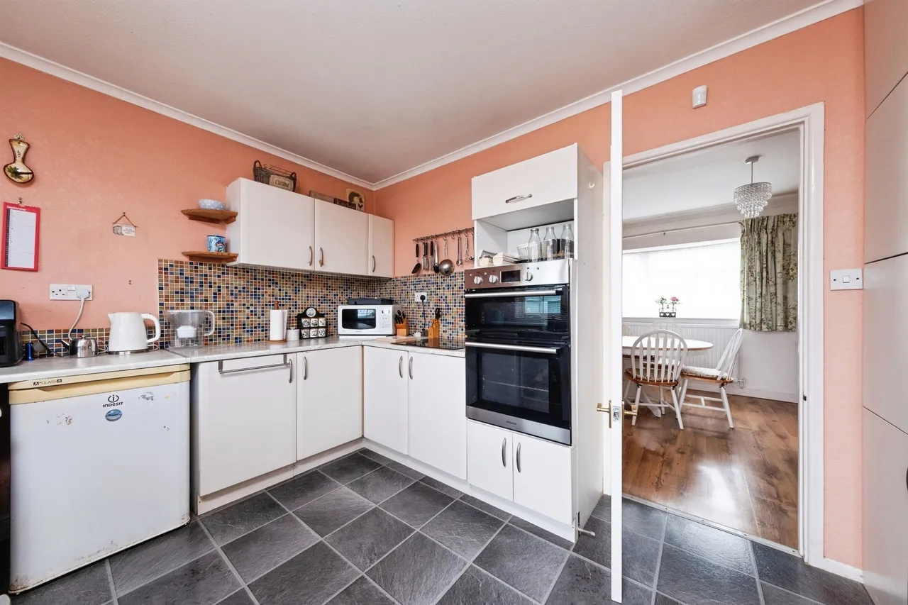 Bicester Road, Twyford, MK18, photo 5