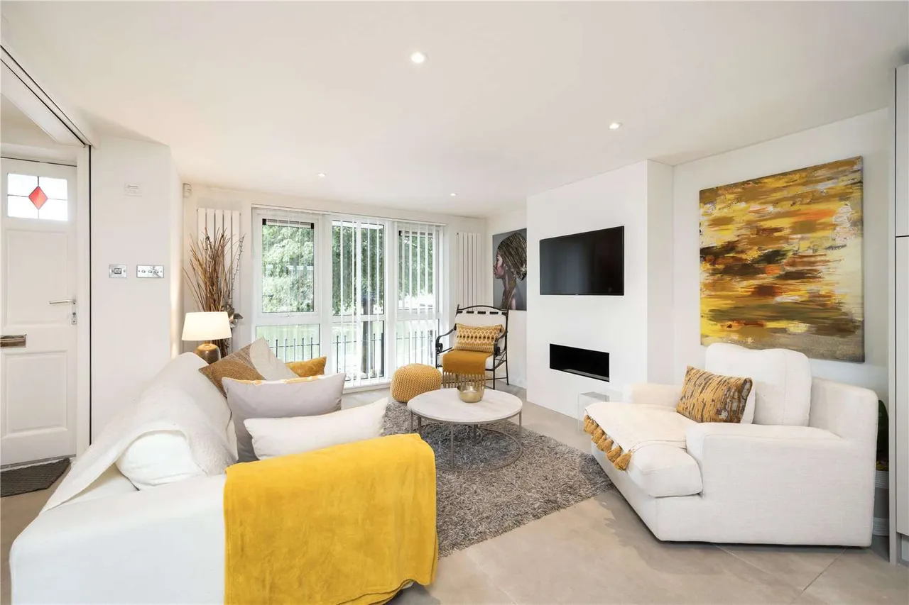 Quayside Walk, Charter Quay, KT1, photo 7