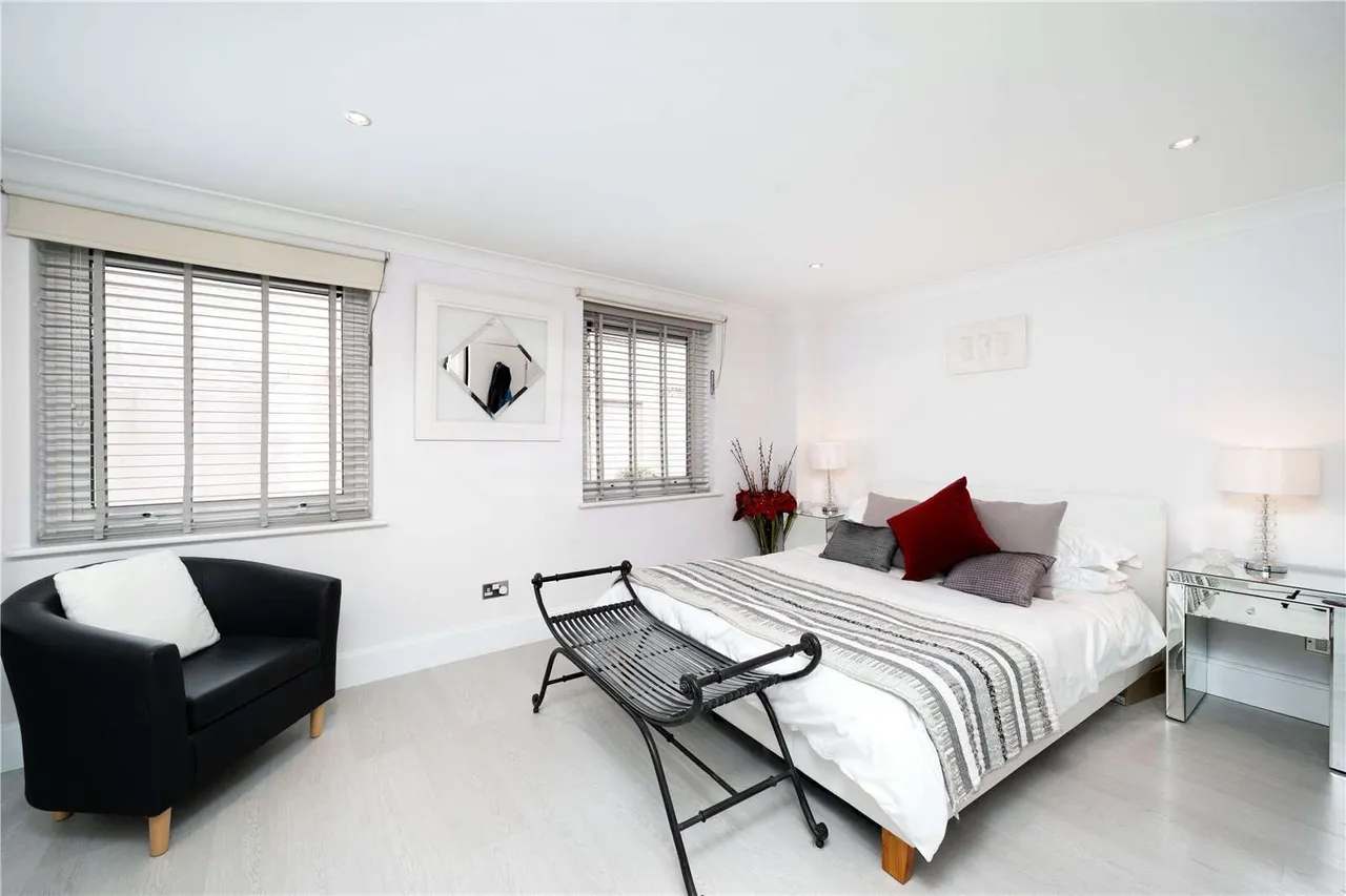 Quayside Walk, Charter Quay, KT1, photo 6