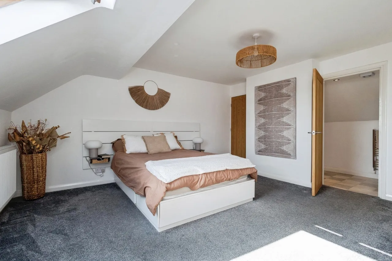 Stamford Street, Mossley, Ashton-under-Lyne, Greater Manchester, OL5, photo 11