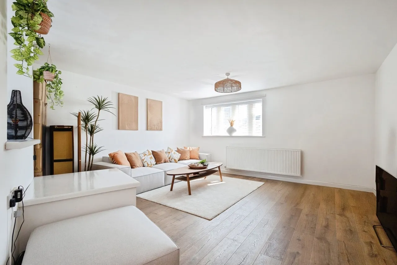 Stamford Street, Mossley, Ashton-under-Lyne, Greater Manchester, OL5, photo 2